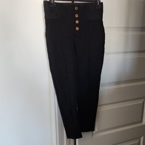 Zara Black High-Waisted Capris